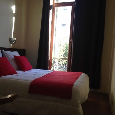 Hotel Victory Marseille Room photo